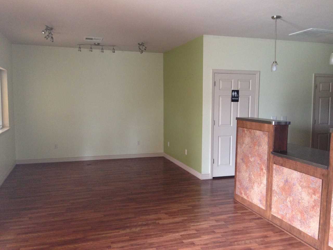 5311 S 28th St - Photo 3 of 5