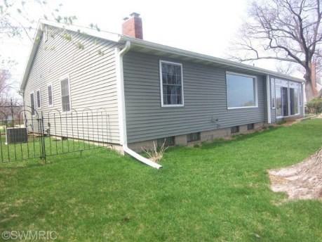 739 Ruddiman Dr - Photo 3 of 22