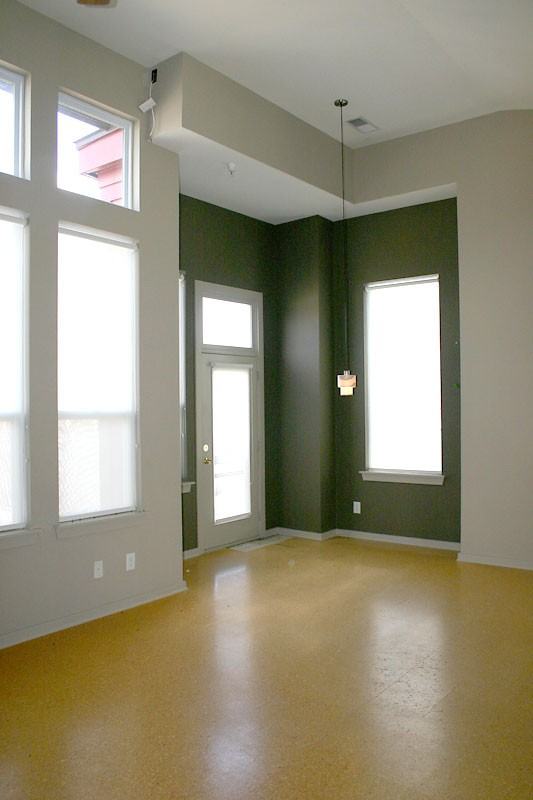 1220 N Caldwell St - Photo 3 of 9