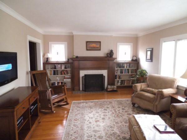 2112 2nd Ave - Photo 2 of 11