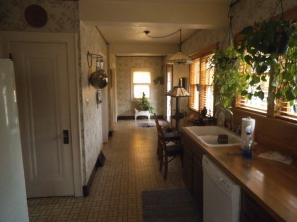 2112 2nd Ave - Photo 3 of 11