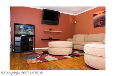 4912 Braddock Rd - Photo 3 of 8