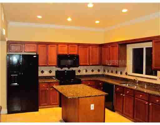 5098 Boathouse Dr - Photo 2 of 12