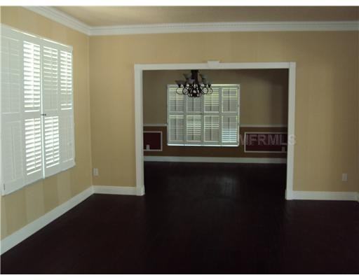 5098 Boathouse Dr - Photo 3 of 12