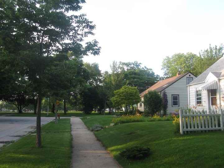 3618 N 79th St - Photo 3 of 14