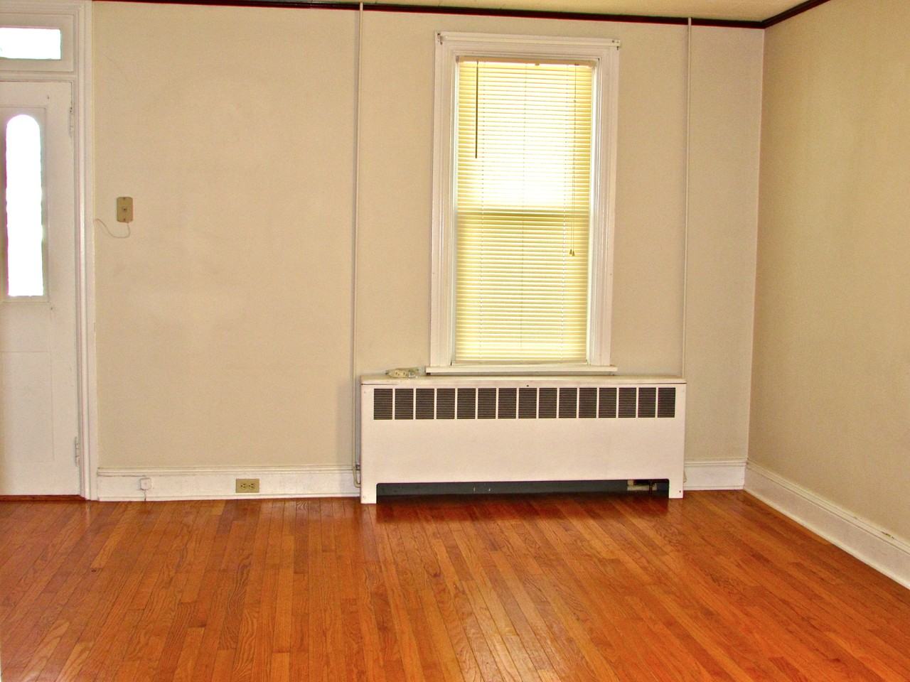 222 Norwood St - Photo 2 of 17