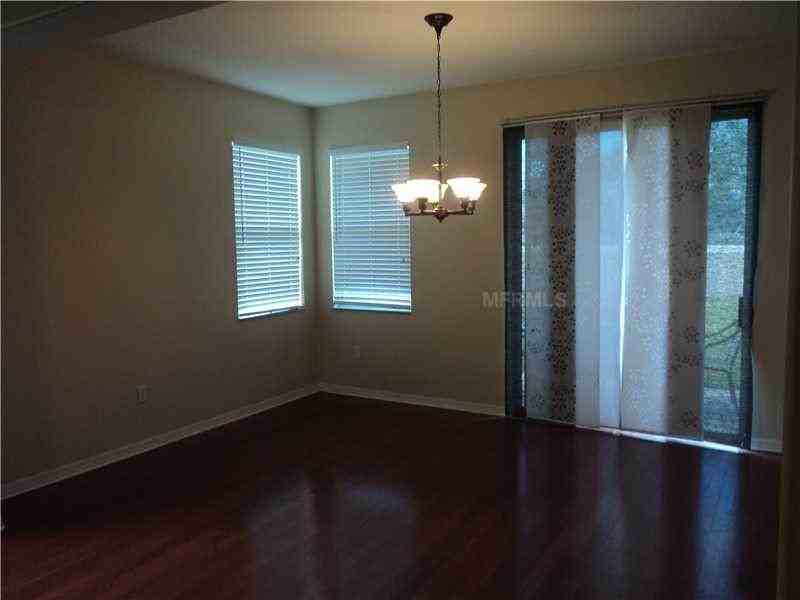 19538 Timberbluff Dr - Photo 3 of 15