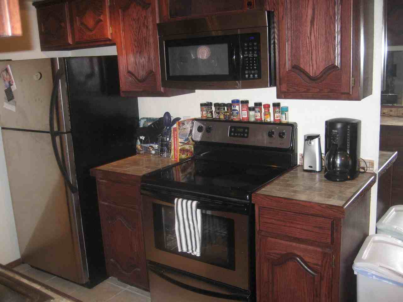 11429 Cove Hollow Rd #1402 - Photo 3 of 13