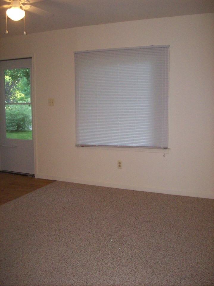 48473 Forbes St - Photo 2 of 8