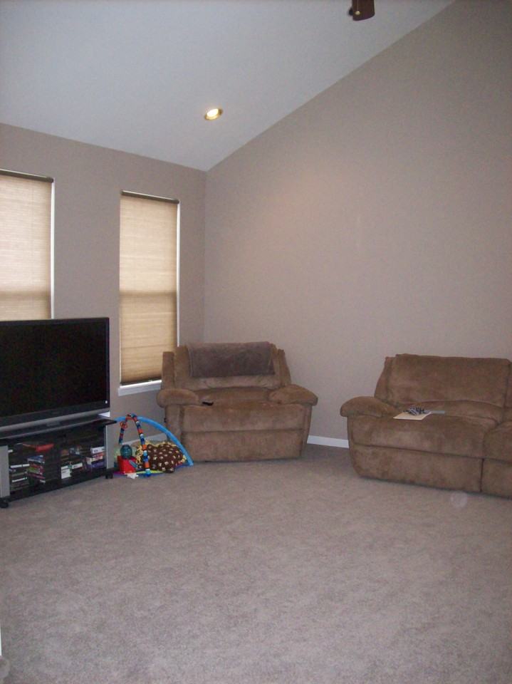 59198 Amherst Ave - Photo 2 of 21