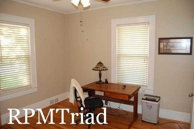 3420 Rosemont Ave - Photo 3 of 11