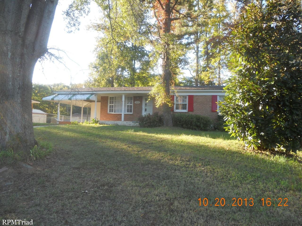 2219 Briarlea Rd - Photo 2 of 4