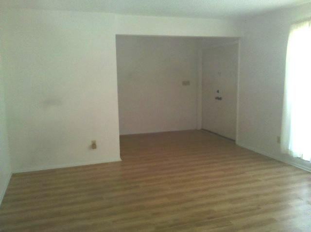 125 Harbor Woods Cir - Photo 2 of 11