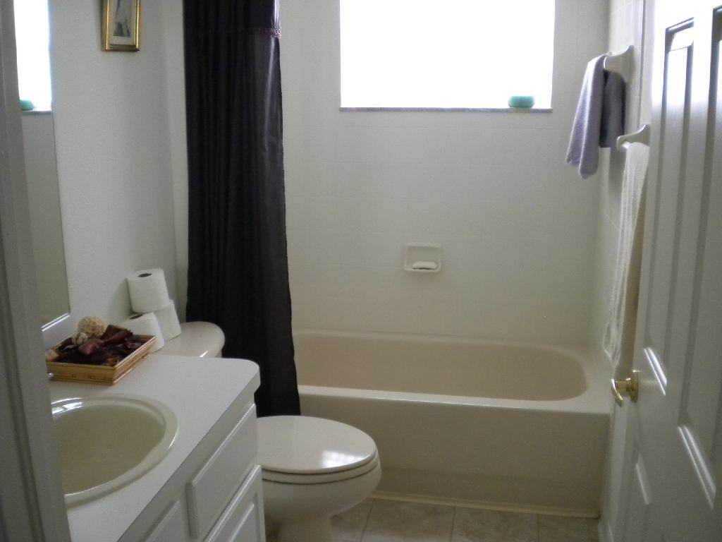 2533 Wood Pointe Dr - Photo 3 of 12