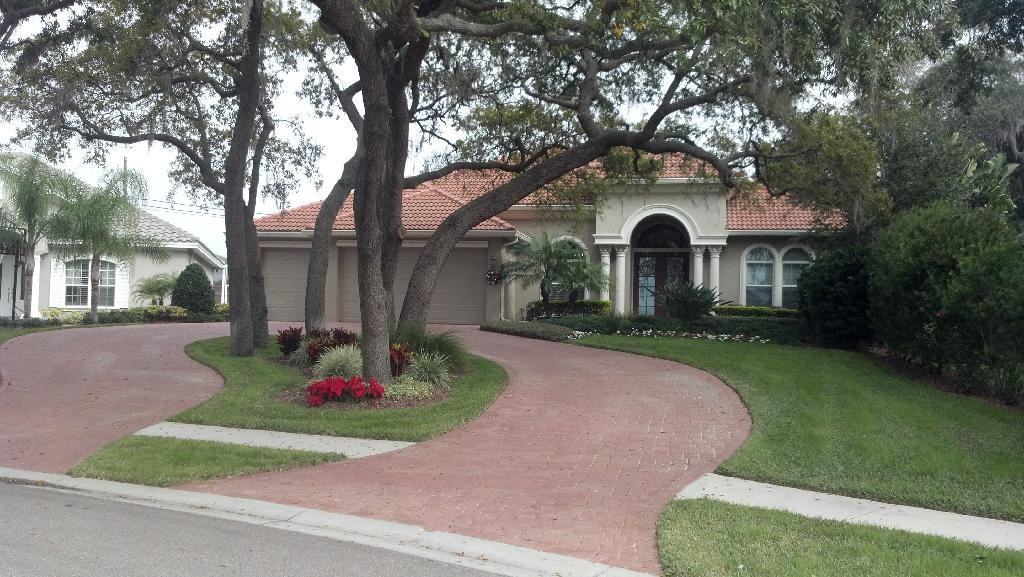 2613 Grand Lakeside Dr - Photo 2 of 15