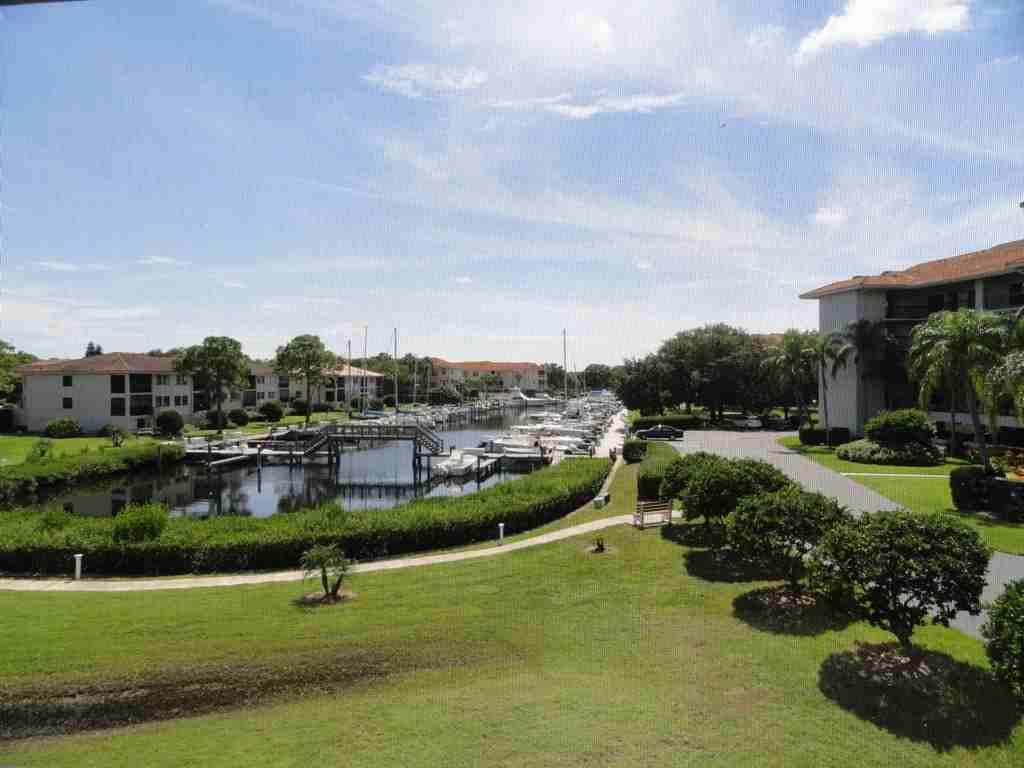 1805 Mariner Dr, Tarpon Springs, FL 34689 - 3 unit Rentals - Zumper