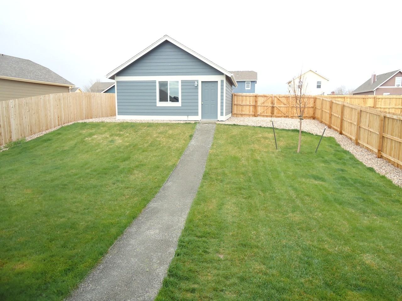 2825 Rose Hill St - Photo 2 of 8