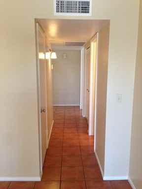 903 E Glade Ave - Photo 3 of 17