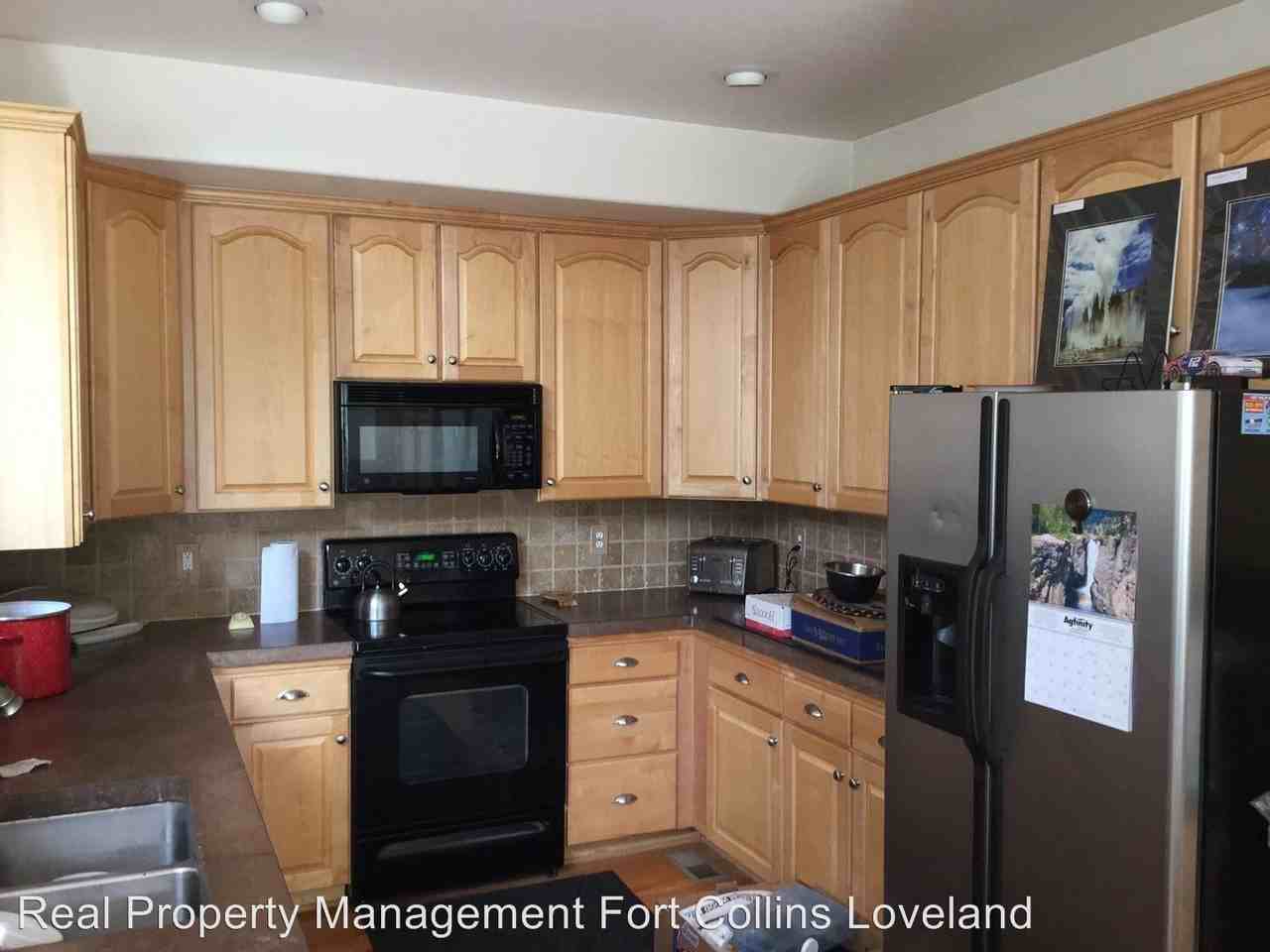1423 Mallard Dr - Photo 3 of 11