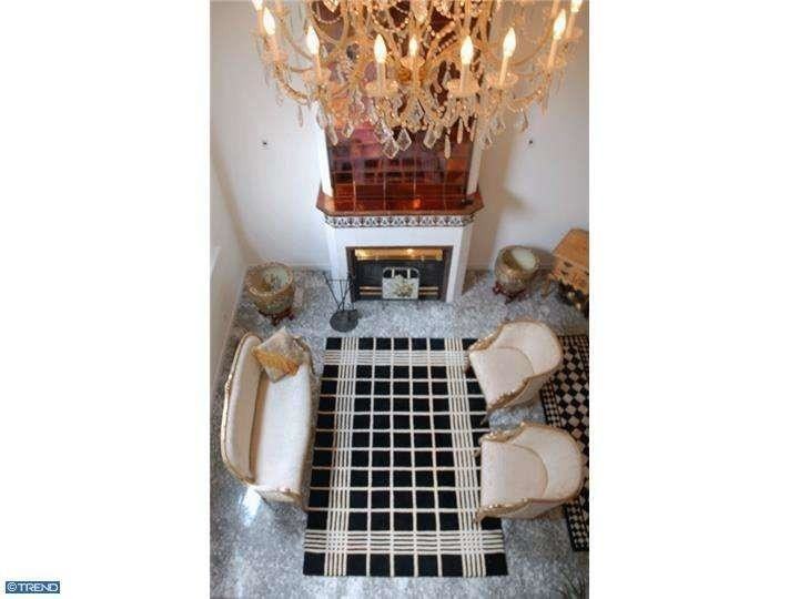 2131 Race St - Photo 2 of 17