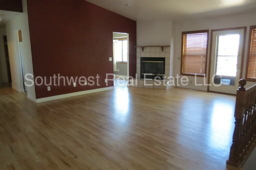 1190 Indian Hills Dr - Photo 2 of 7