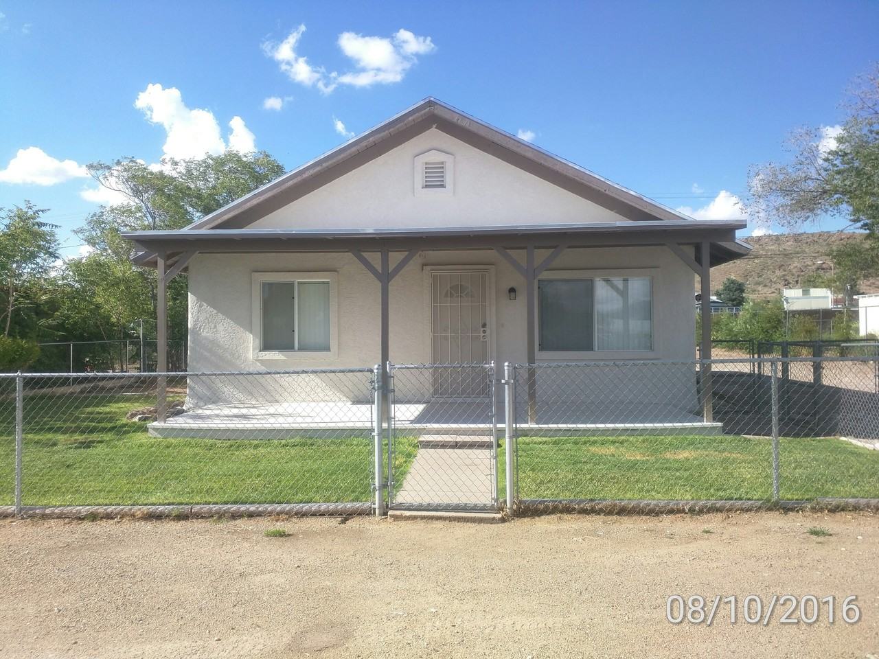 921 Madison St - Photo 2 of 11