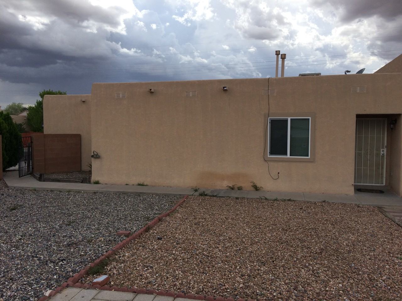 7801 Al St - Photo 2 of 25