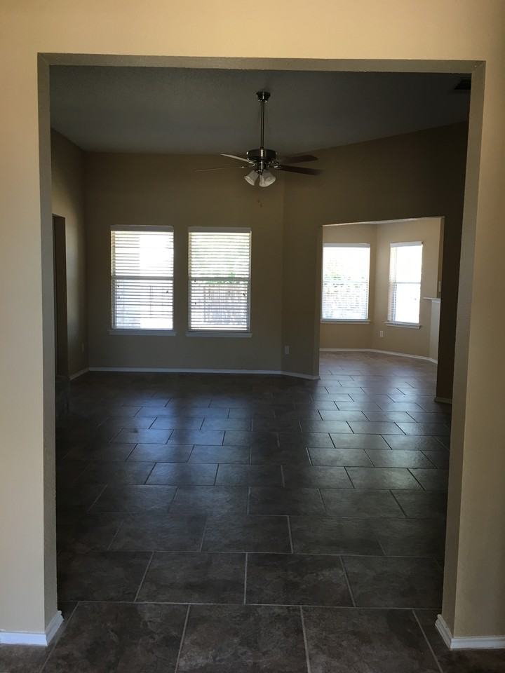 9308 Lisa Ct - Photo 3 of 20