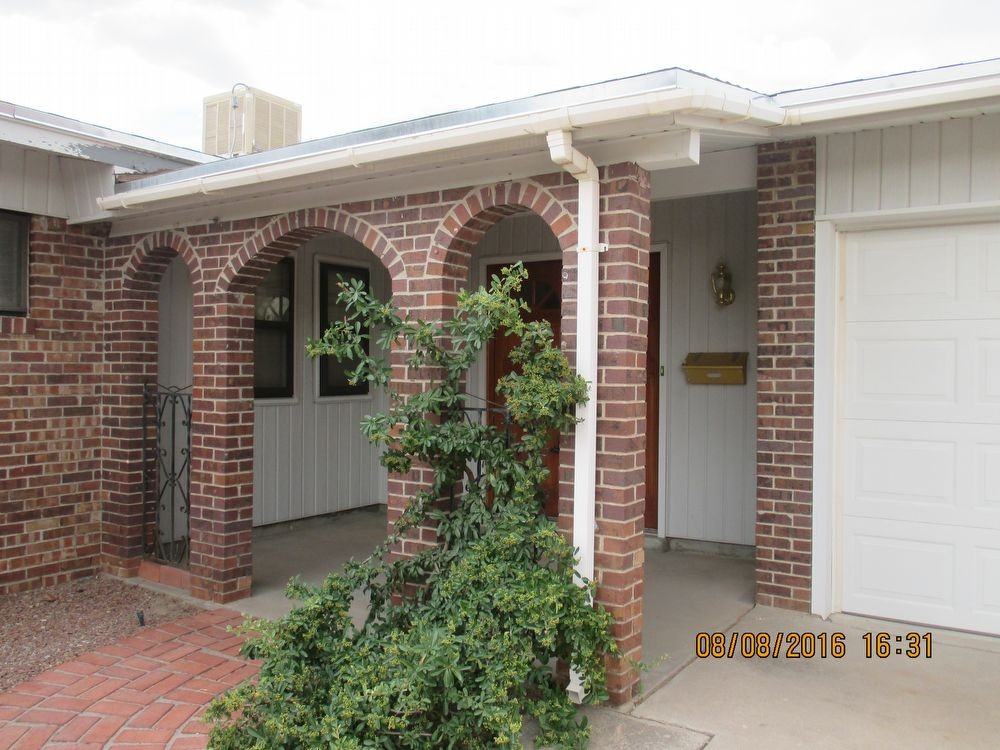 10140 Renfrew Dr - Photo 2 of 21