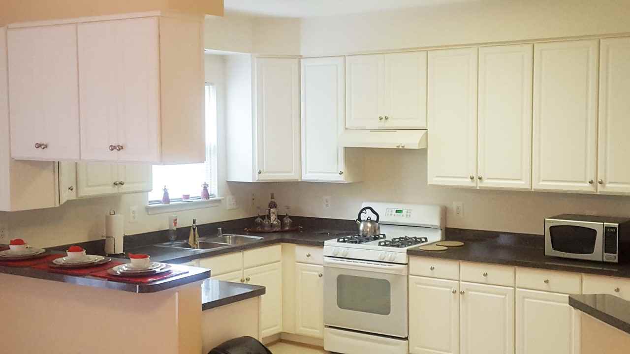 10405 Damascus Park Lane - Photo 2 of 6