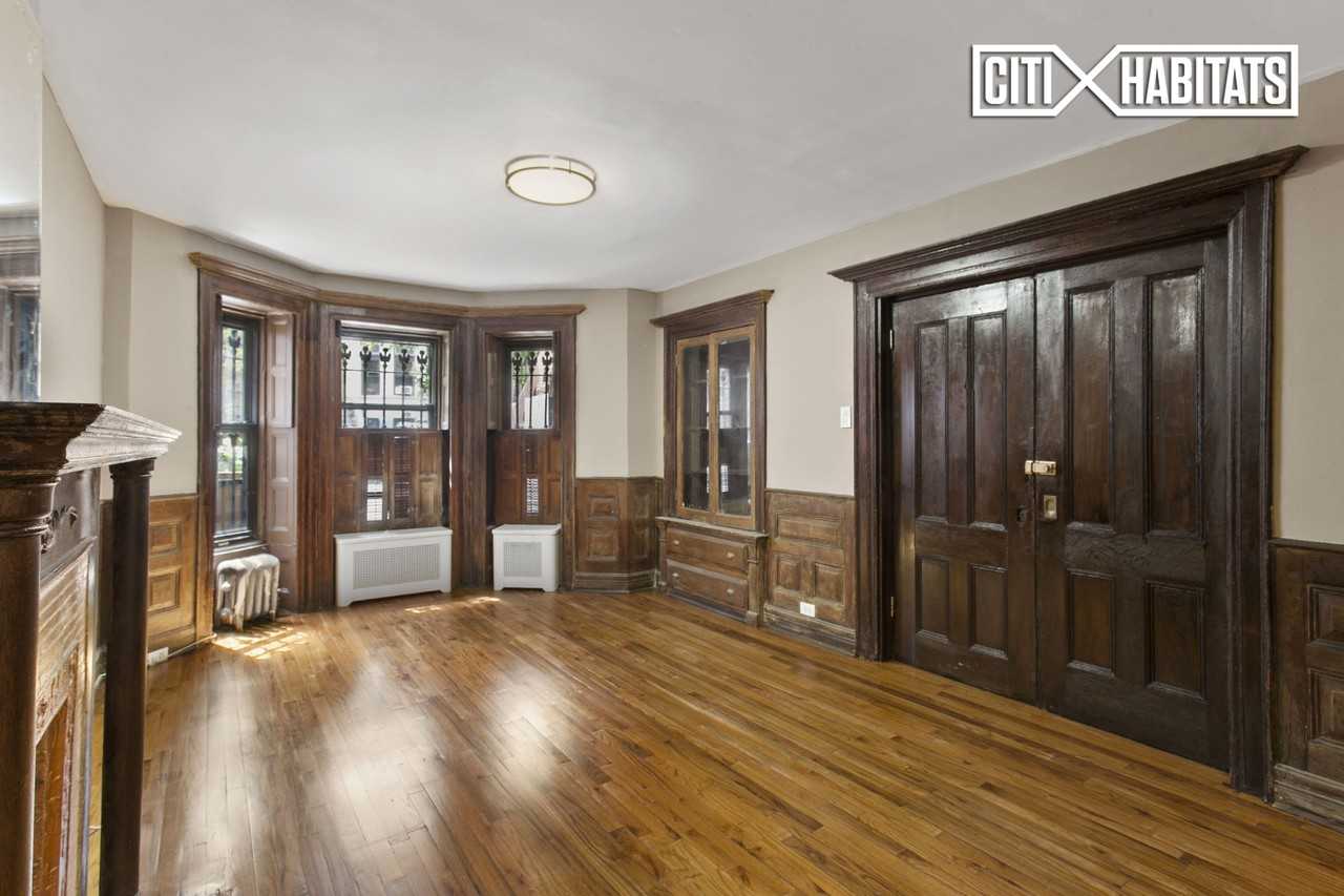 Hancock St & Throop Ave