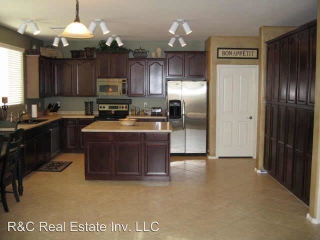 19384 E Mockingbird Dr - Photo 2 of 8