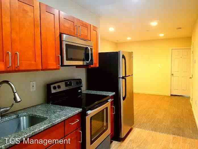 2017 W.Oxford St - Photo 2 of 10