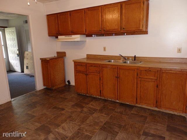 916 E Hackley Ave - Photo 2 of 13