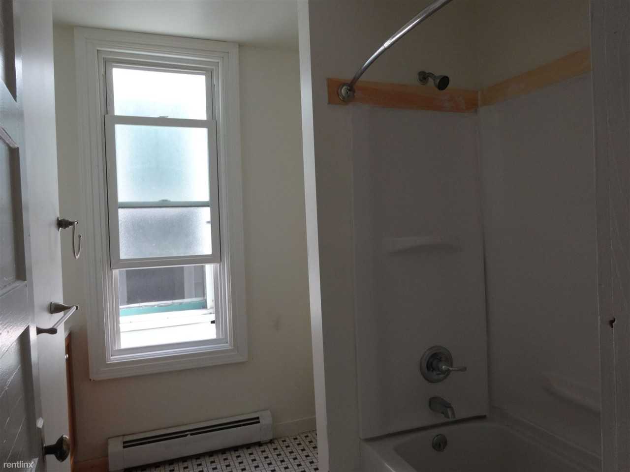 10 Dana Ave #1FL - Photo 2 of 5