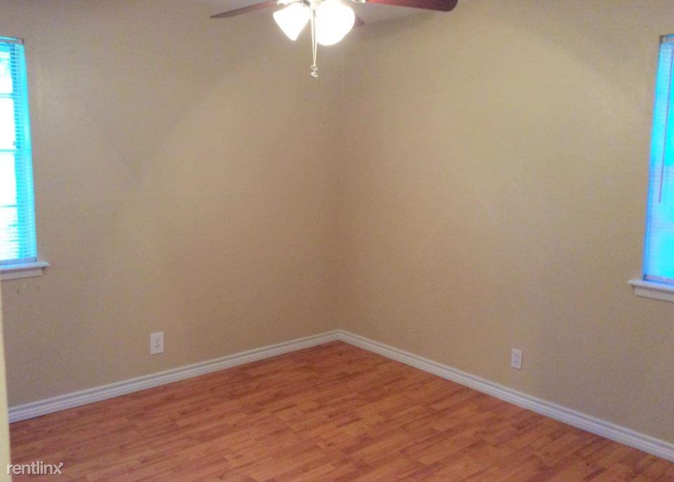 1140 Reed St - Photo 3 of 8