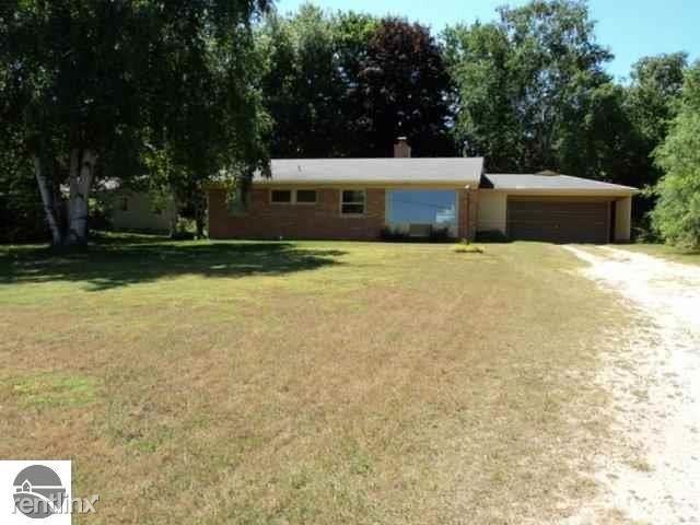 9589 Center Rd - Photo 3 of 11