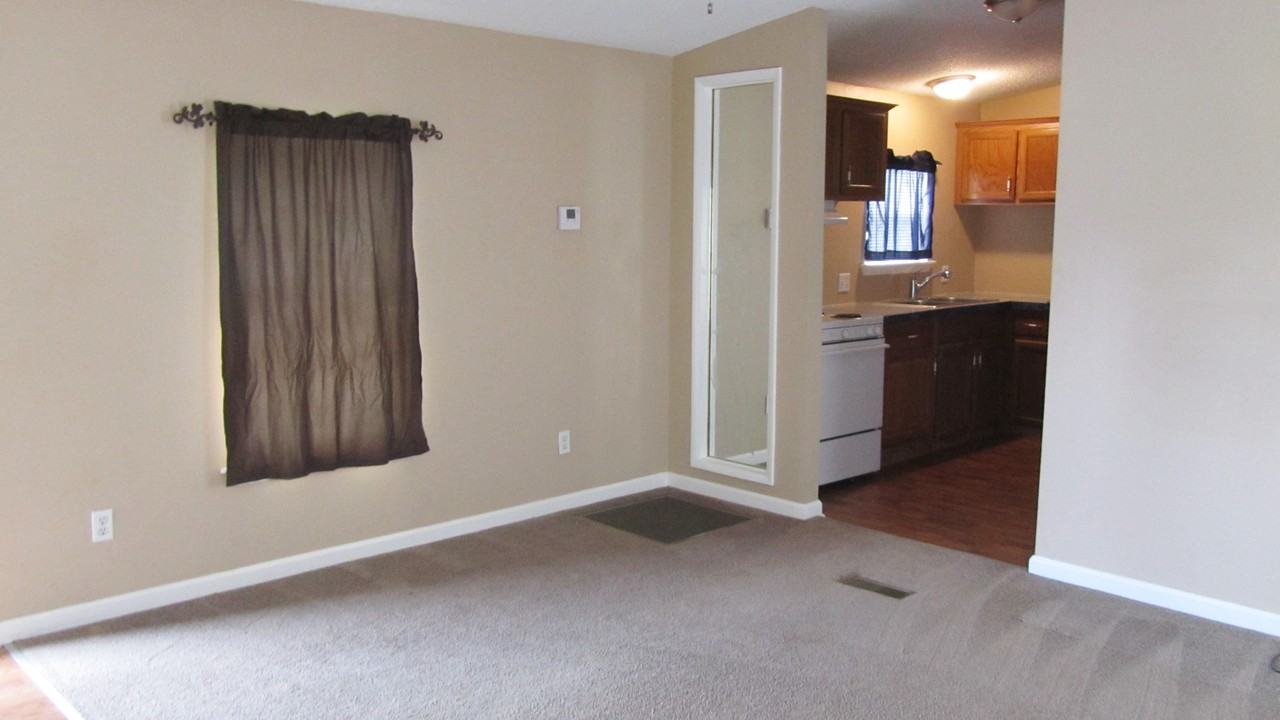 655 E Bayou Rd - Photo 3 of 16