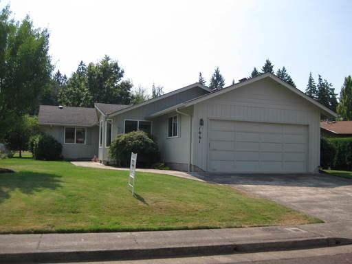 1661 SW Country Club Pl - Photo 2 of 21