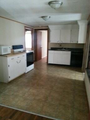 2532 N Summit Ave - Photo 3 of 3