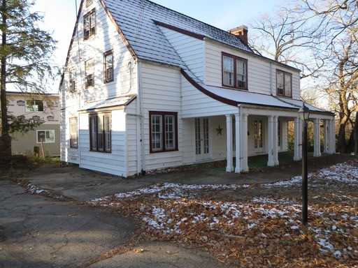 1408 Glendale Ave - Photo 3 of 11