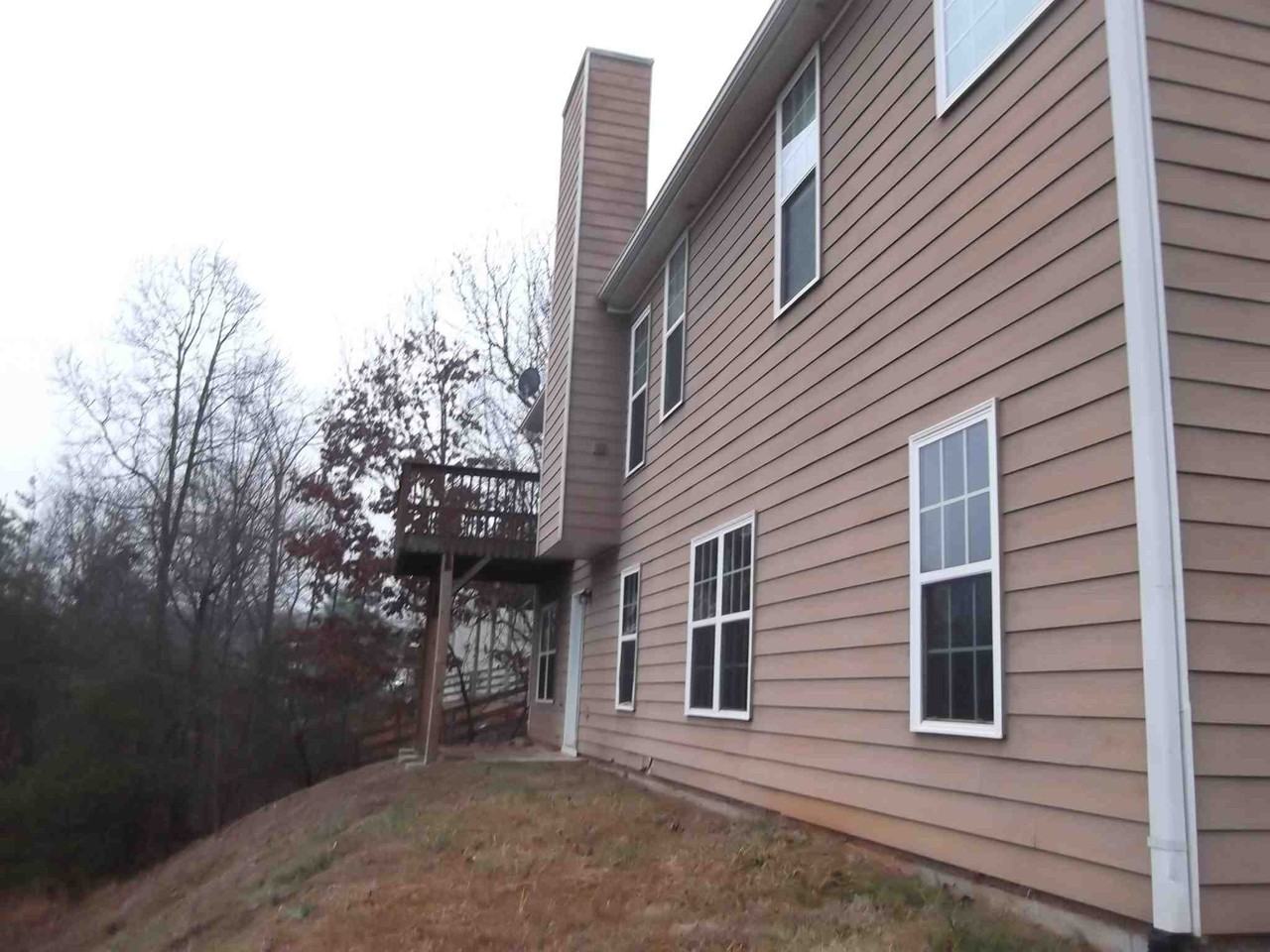 124 Puckett Creek Dr - Photo 2 of 18