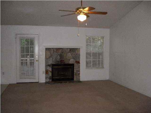 423 Northview Ln - Photo 2 of 8