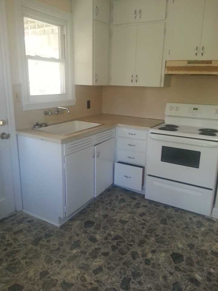 77 Conestee St - Photo 3 of 5