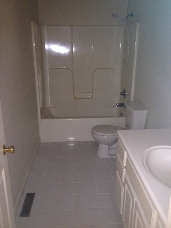 22083 Royal Oak Rd - Photo 2 of 35