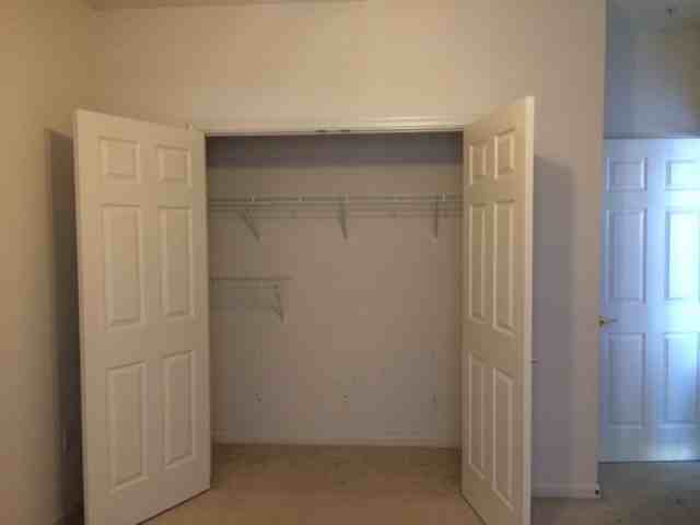 8960 Executive Club Dr - Photo 3 of 16