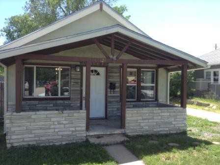 124 Perry St - Photo 2 of 20