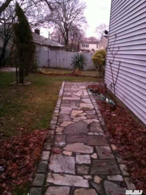 1565 11th St - Photo 2 of 6