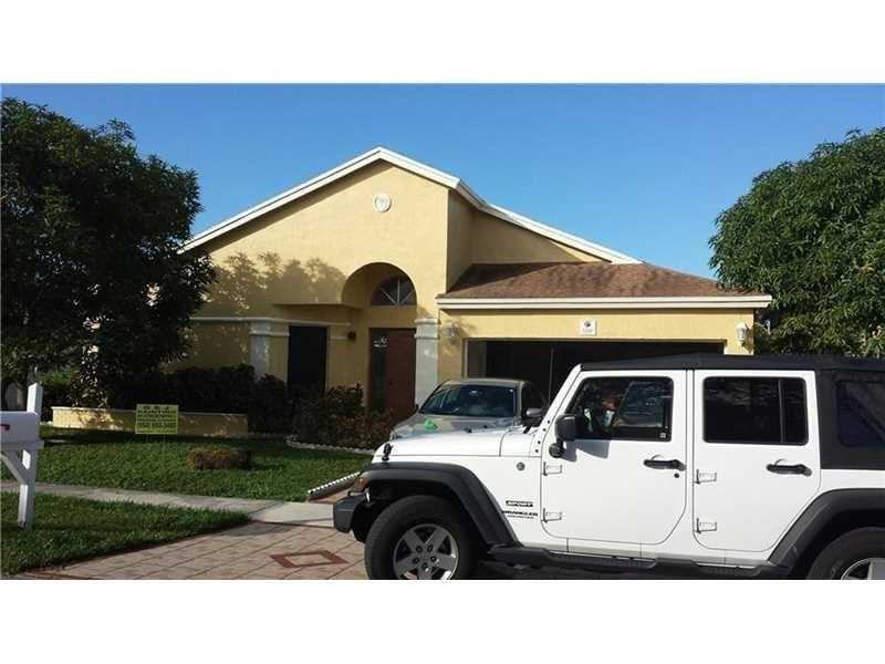 3260 Lucerne Way - Photo 2 of 4