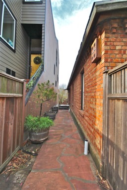 451 Baden St - Photo 2 of 29